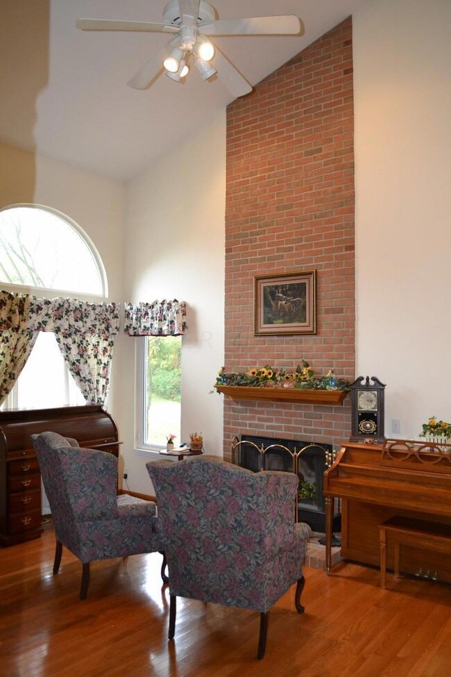 814 Pinehurst St, Marysville, OH 43040 - photo 7