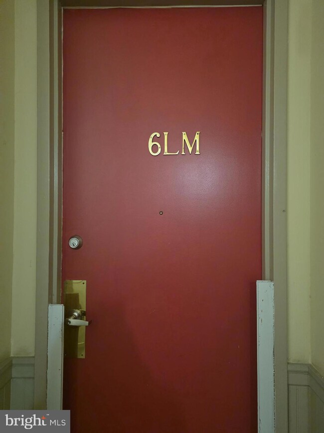 1010 00 Race St unit 6LM, Philadelphia, PA 19107 - photo 2