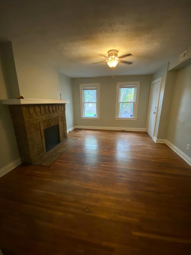 1888 E Rich St unit C, Columbus, OH 43205 - photo 2