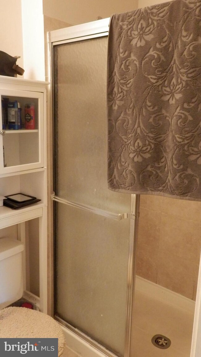 1119 Castle Harbour Way unit 3B, Glen Burnie, MD 21060 - photo 7