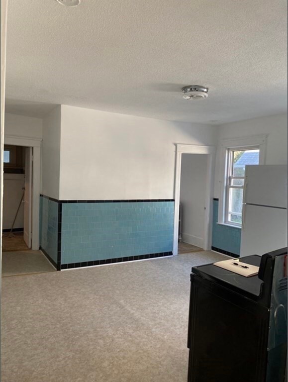 28 Woodford St unit 2, Worcester, MA 01604 - photo 6