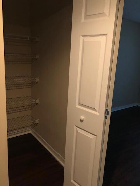 4197 N Haverhill Rd unit 214, West Palm Beach, FL 33417 - photo 5