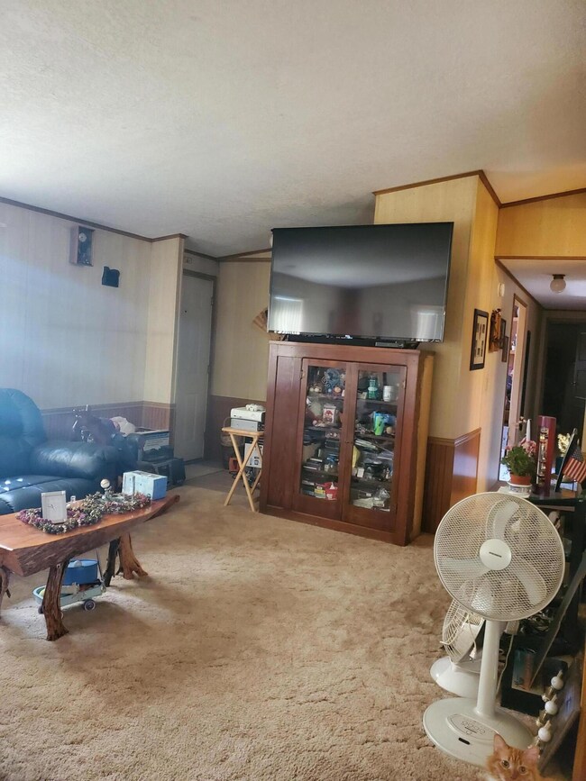 8301 Carolina Dr, Central Point, OR 97502 - photo 6