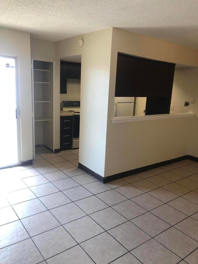 1AA39535-FC15-4686-AA81-C577ECF28F75