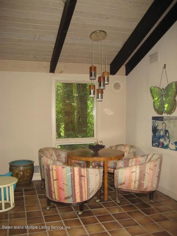 Family Room 2