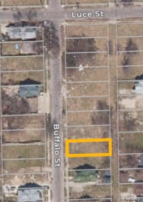 13242 Buffalo St, HamtraMcK, MI 48212 - photo 2