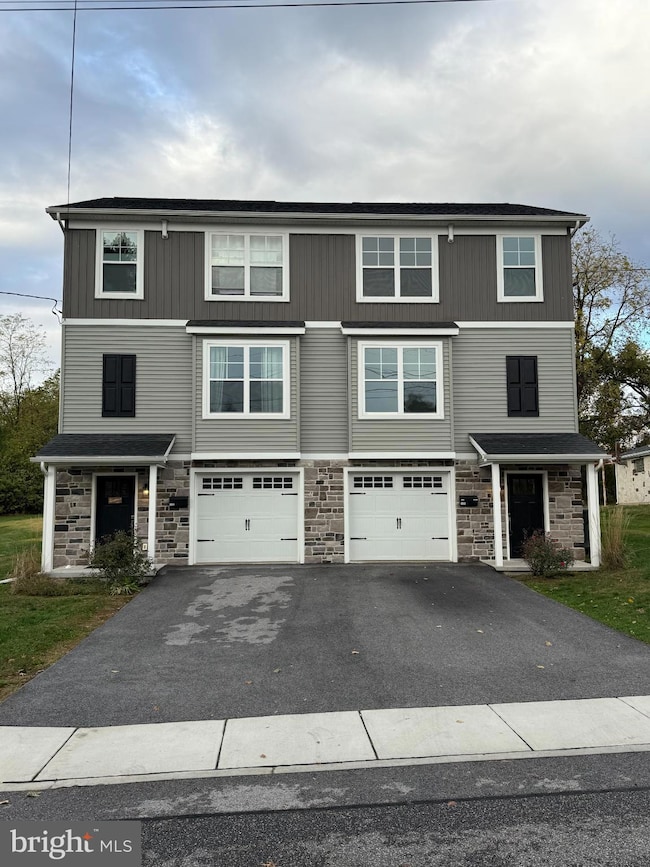 1134 Franklin St, Carlisle, PA 17013 - photo 2