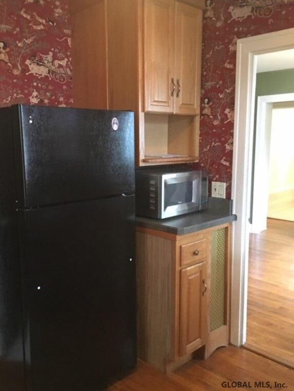 12 Buell St, Albany, NY 12206 - photo 2