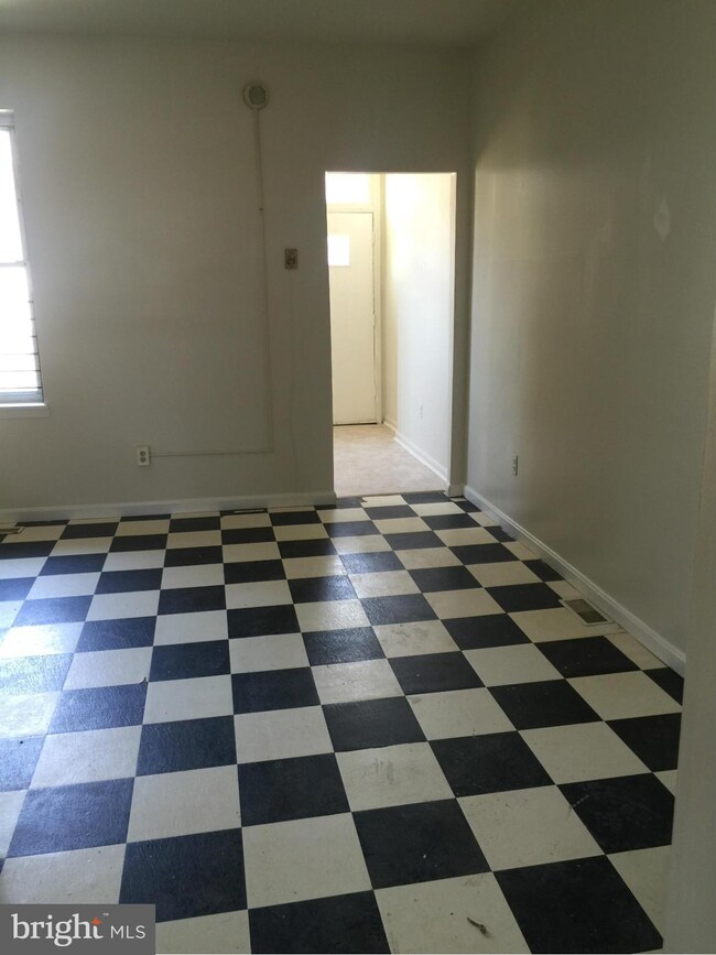 1614 E 29th St, Baltimore, MD 21218 - photo 4