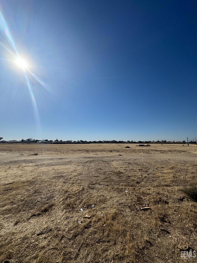 0 Sec Shafter Ave unit 202513082, Shafter, CA 93263 - photo 5