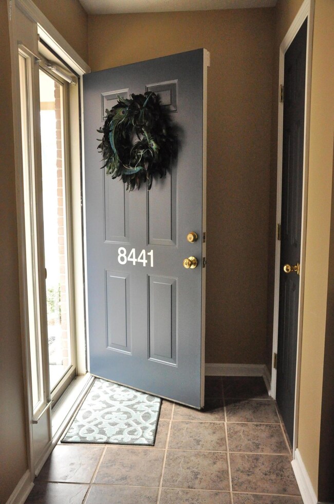 8441 Grand Trevi Dr unit 4602, Louisville, KY 40228 - photo 2