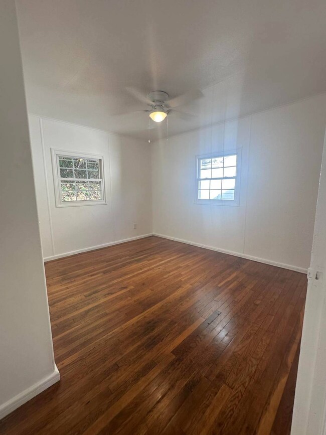 1206 Ashwood Rd, Charleston, WV 25314 - photo 5