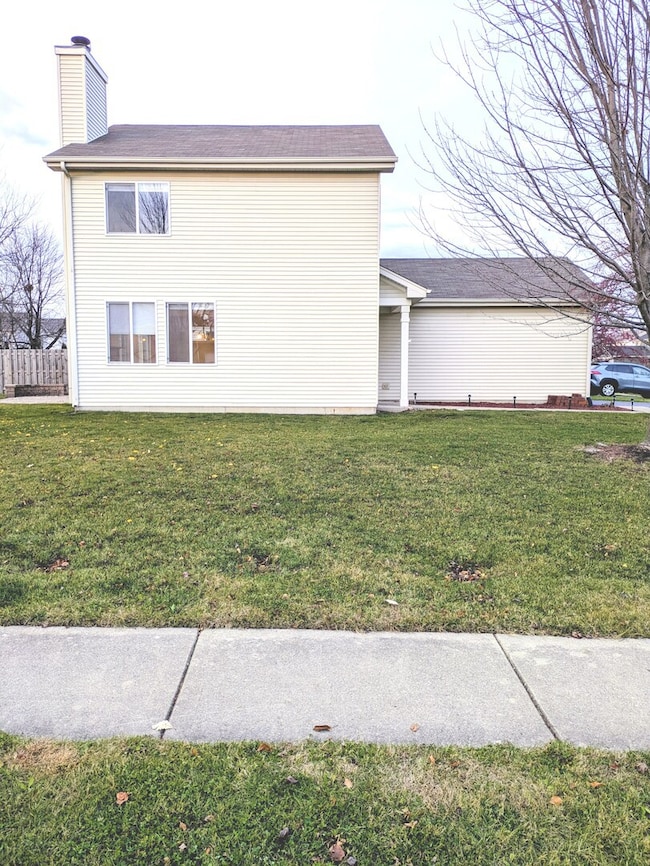 1858 S Fallbrook Dr unit 2, Round Lake, IL 60073 - photo 4