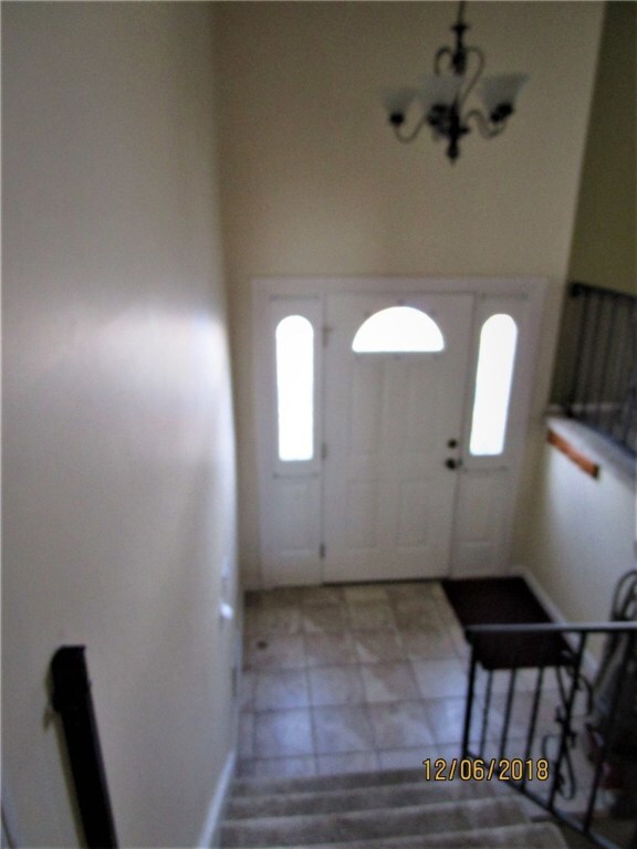 FRONT ENTRANCE/FOYER
