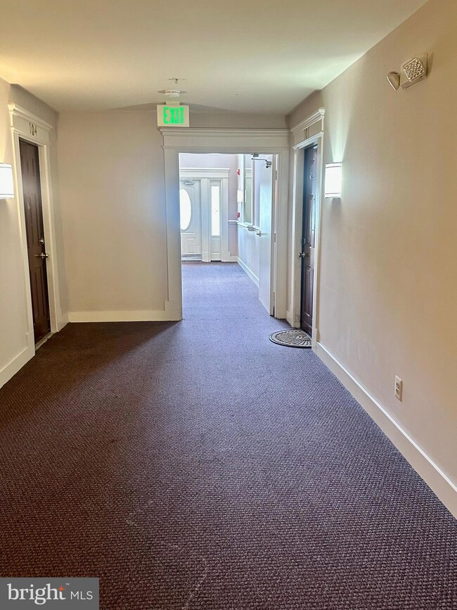 8805 Stone Ridge Cir unit 102, Pikesville, MD 21208 - photo 7