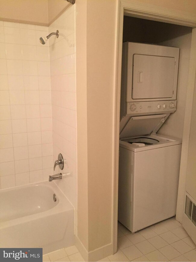 8045 Newell St unit 109, Silver Spring, MD 20910 - photo 7