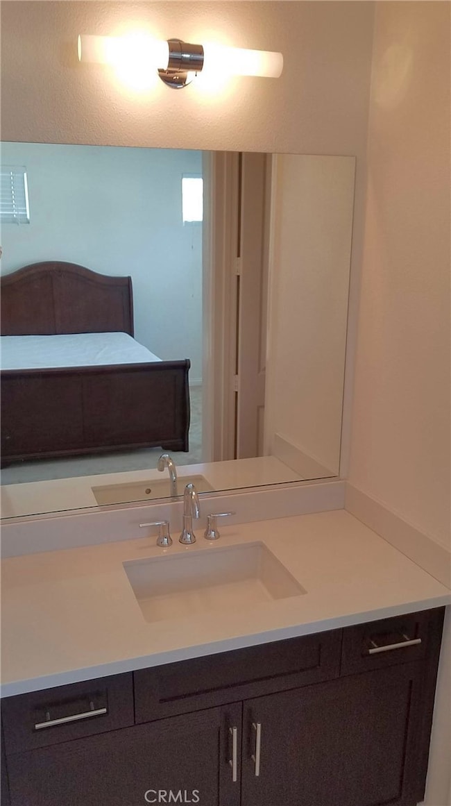 908 N Acacia Ct unit C, Azusa, CA 91702 - photo 6