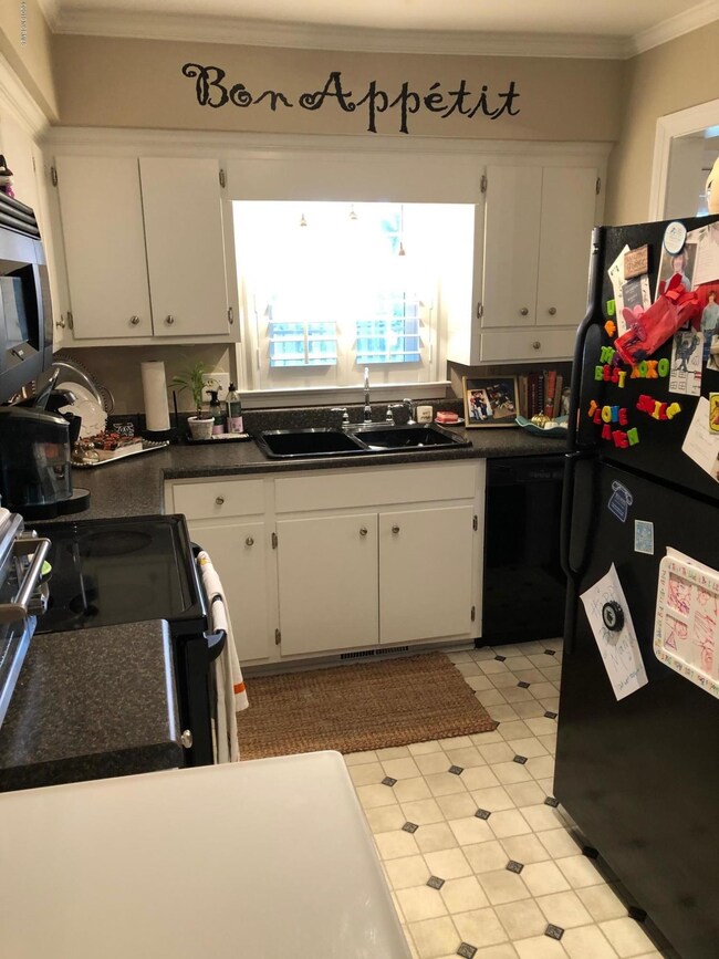 Kitchen 1