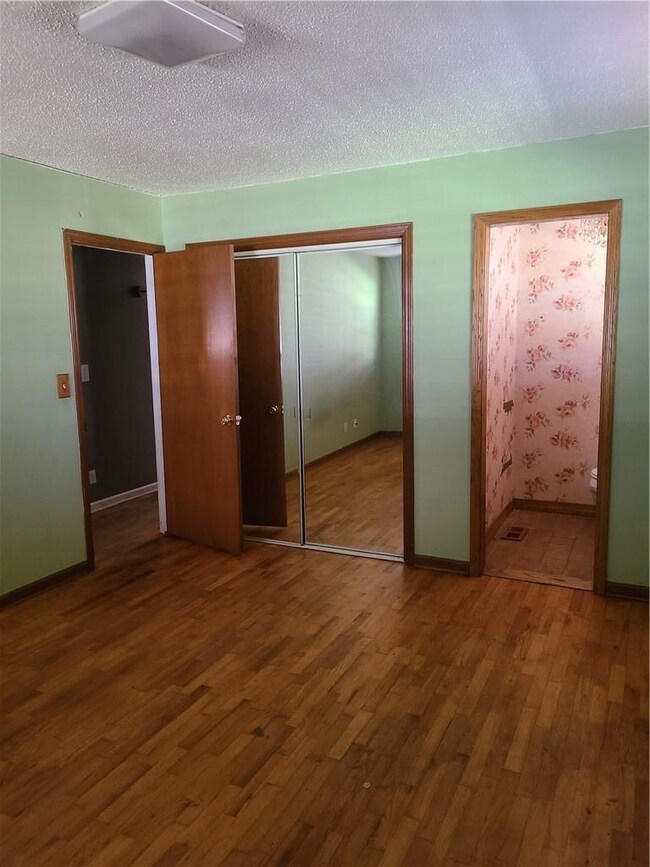 208 Kennan St, Prairie Grove, AR 72753 - photo 5