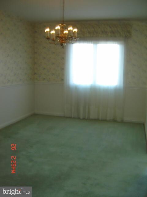 601 Brisbane Rd, Baltimore, MD 21229 - photo 4