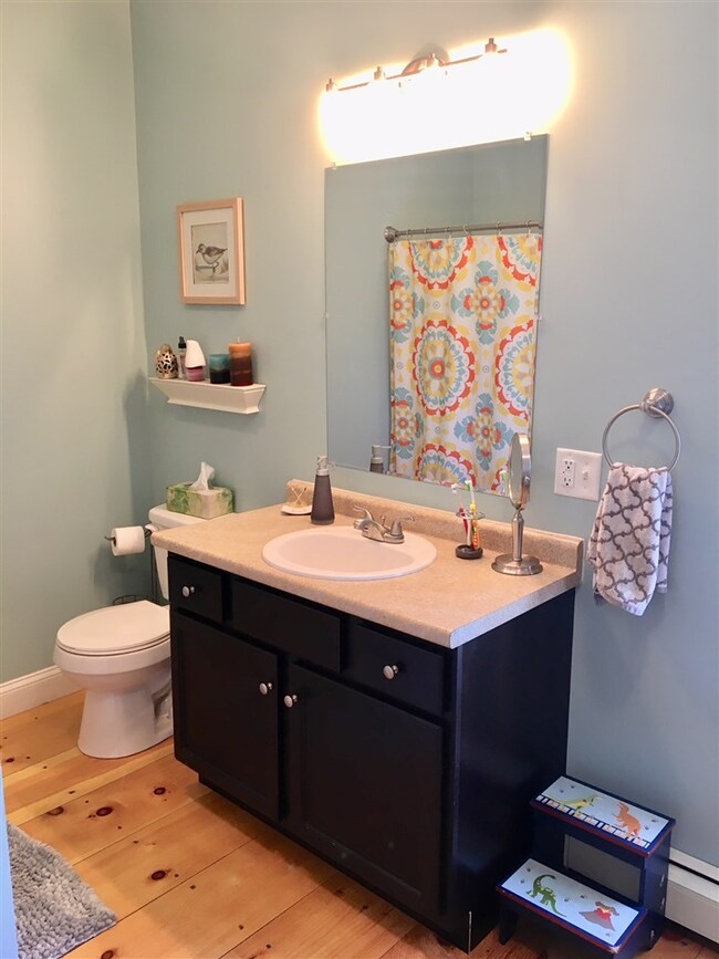 9 May St, Rochester, NH 03867 - photo 2