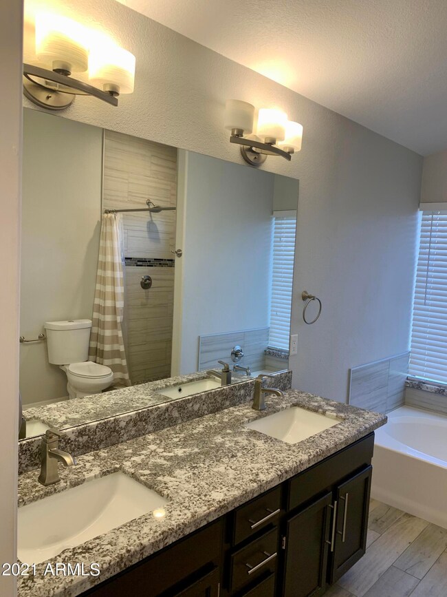 156 S Norfolk Cir, Mesa, AZ 85206 - photo 7