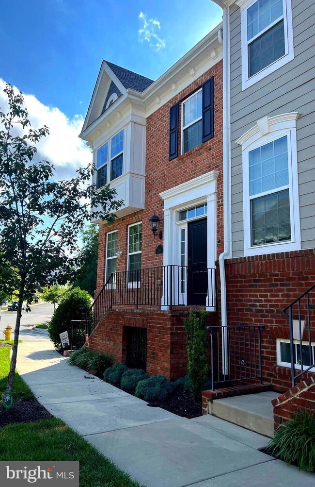 16 Mustang Dr, La Plata, MD 20646 - photo 2