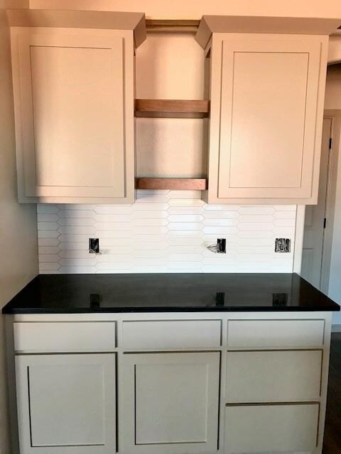 2535 NE 15th St, Moore, OK 73160 - photo 2