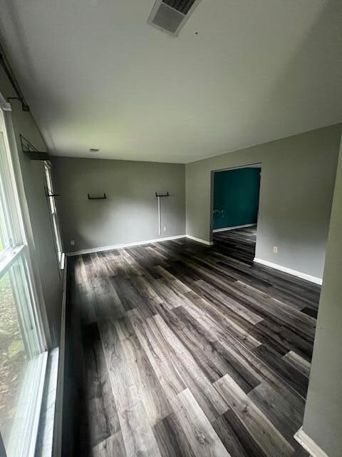 3801 Battleview living room me