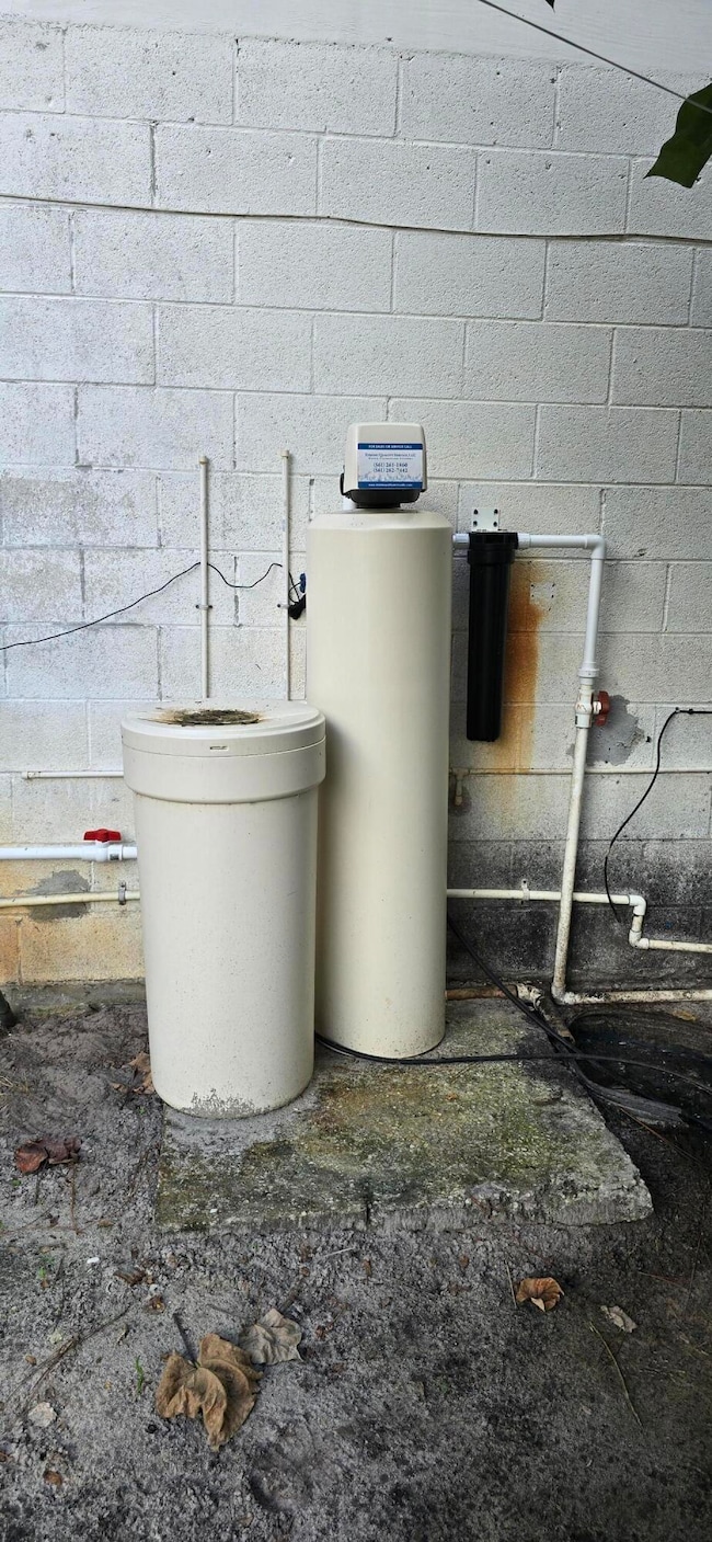 15720 Okeechobee Blvd, Loxahatchee Groves, FL 33470 - photo 2