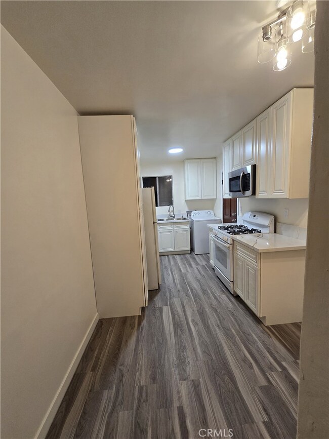 9412 Haney St, Pico Rivera, CA 90660 - photo 6