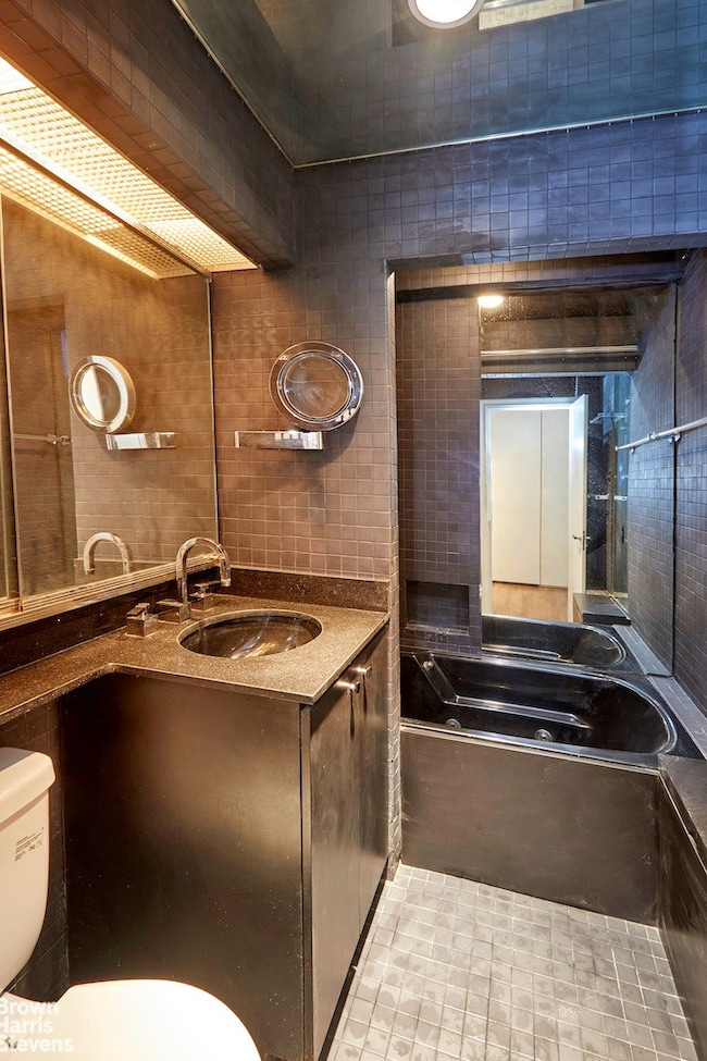 2 Beekman Place unit 10 B, New York, NY 10022 - photo 6