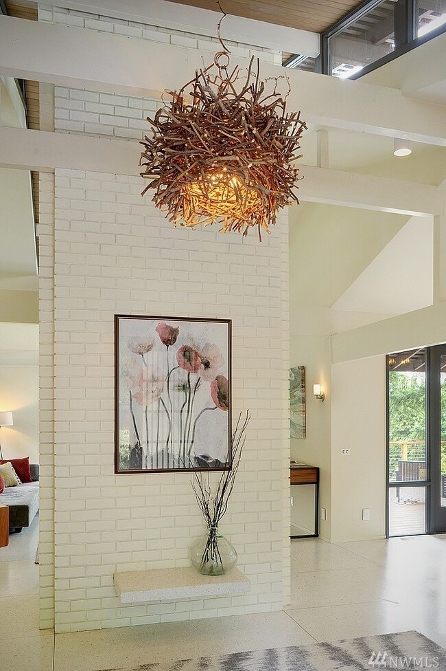 4298 E Mercer Way, Mercer Island, WA 98040 - photo 3