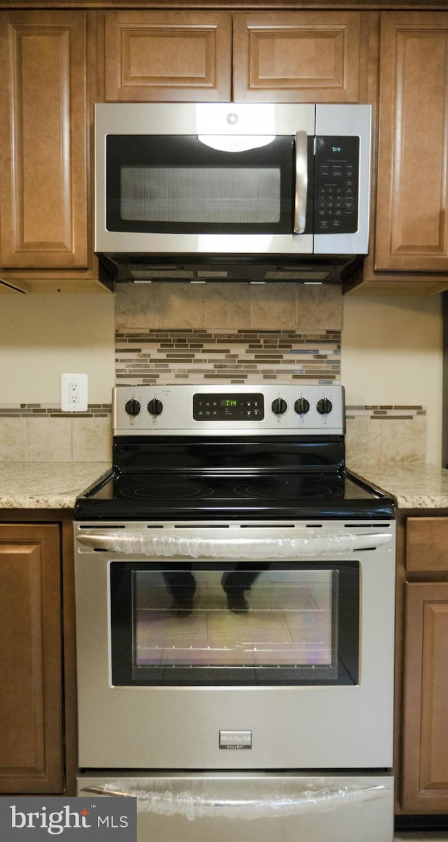 10702 Piedmont Dr, Fredericksburg, VA 22407 - photo 7