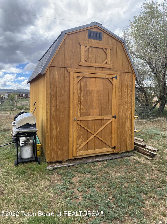 464 S Oak St, La Barge, WY 83123 - photo 6