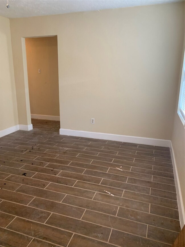 7327 Orlando St, Houston, TX 77016 - photo 7