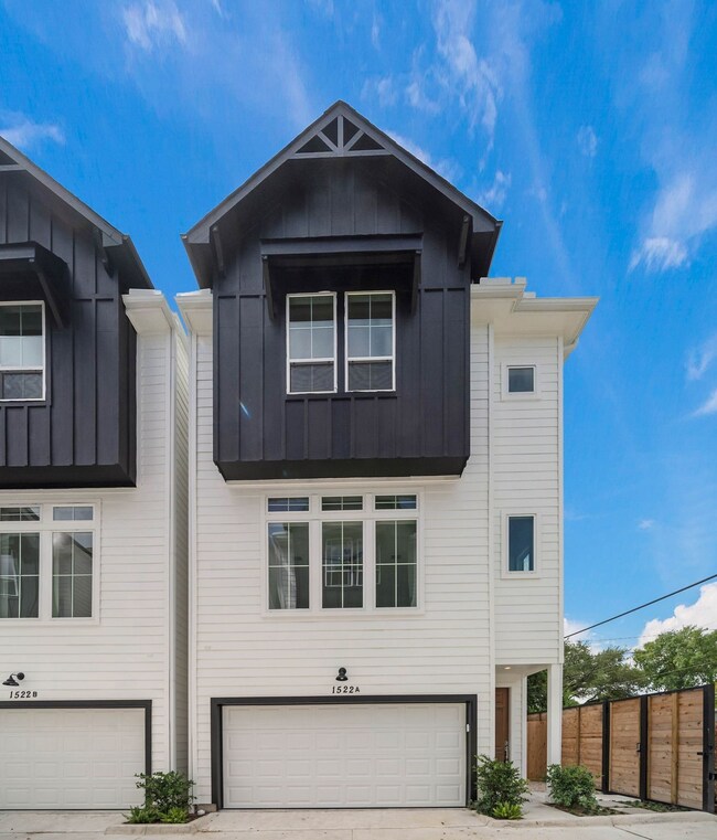 1522 Ojeman Rd unit C, Houston, TX 77055 - photo 5