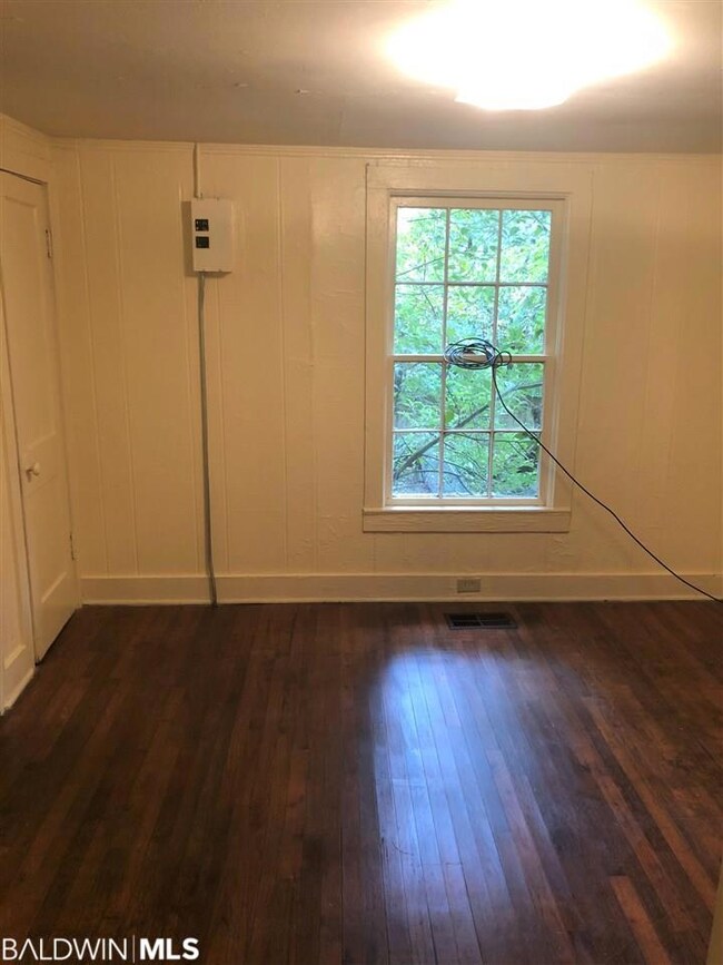 Garage apartment 2nd Bedroom