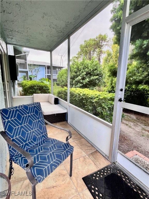 216 Palm Dr unit 5, Naples, FL 34112 - photo 7