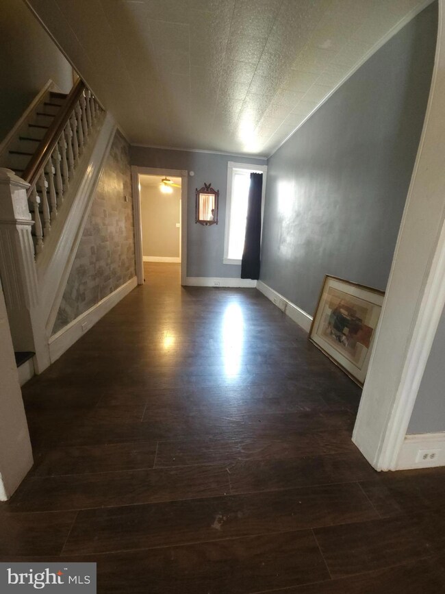 321 S 17 1 2 St, Reading, PA 19602 - photo 3