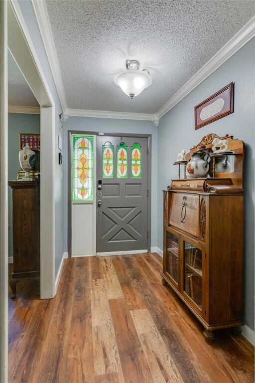 Looking back at the front door...
