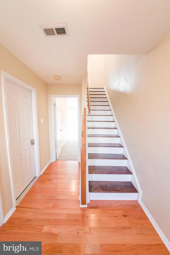 3407 Carriage Ct, North Wales, PA 19454 - photo 3