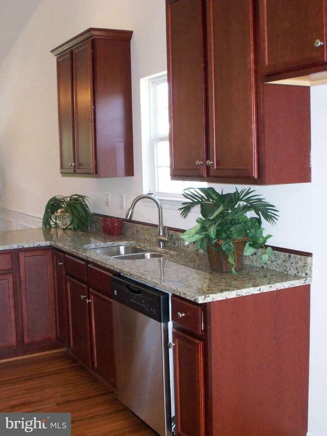 117 Sycamore Rd, Curtis Bay, MD 21226 - photo 4