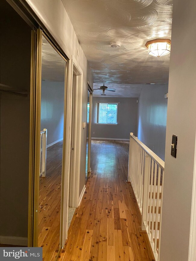 602B Cypress Point Cir unit 602B, Mount Laurel, NJ 08054 - photo 7