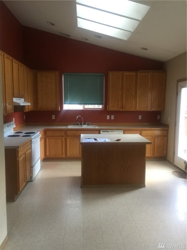 14736 Prairie Vista Loop, Yelm, WA 98597 - photo 5