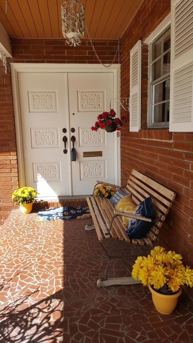 3538 Edgewater Dr, Jacksonville, FL 32210 - photo 2