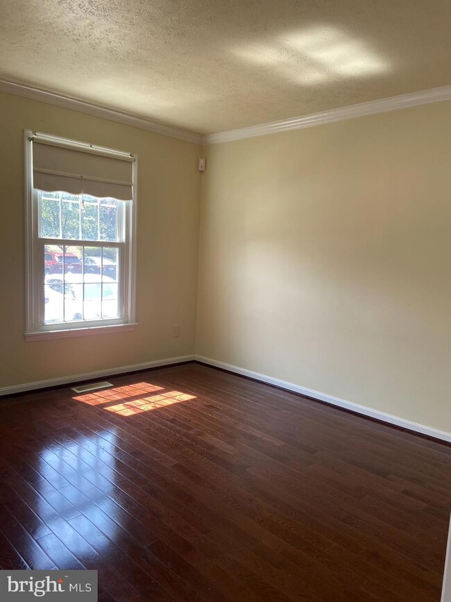 1164 Jeffrey Dr, Crofton, MD 21114 - photo 5