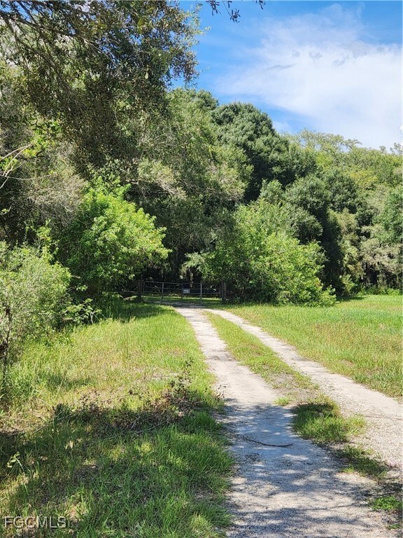 830 Case Rd, Labelle, FL 33935 - photo 5