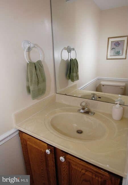 21909 Myrtlewood Square, Sterling, VA 20164 - photo 7