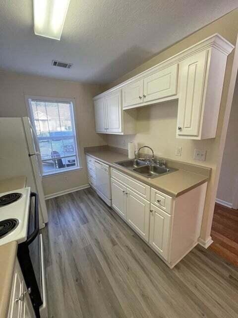 Galley Kitchen!